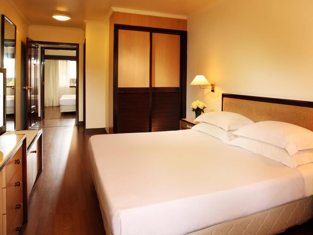 Cheap Hotels Near Me 30318 designsbydinoma