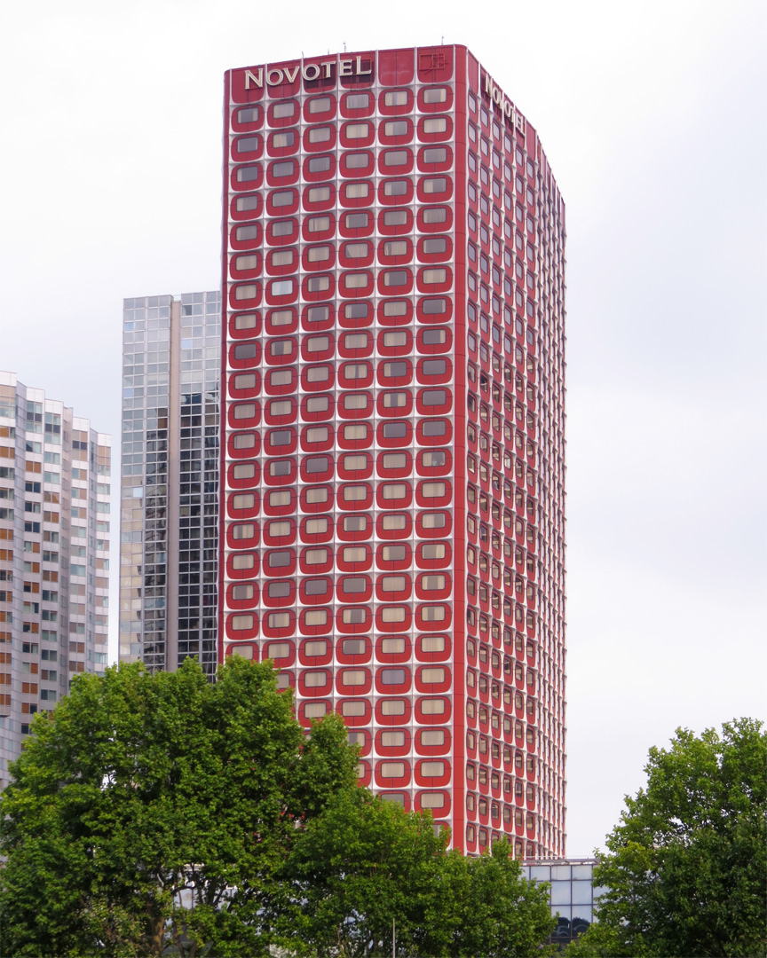 Daily Photo Stream Novotel Paris Tour Eiffel