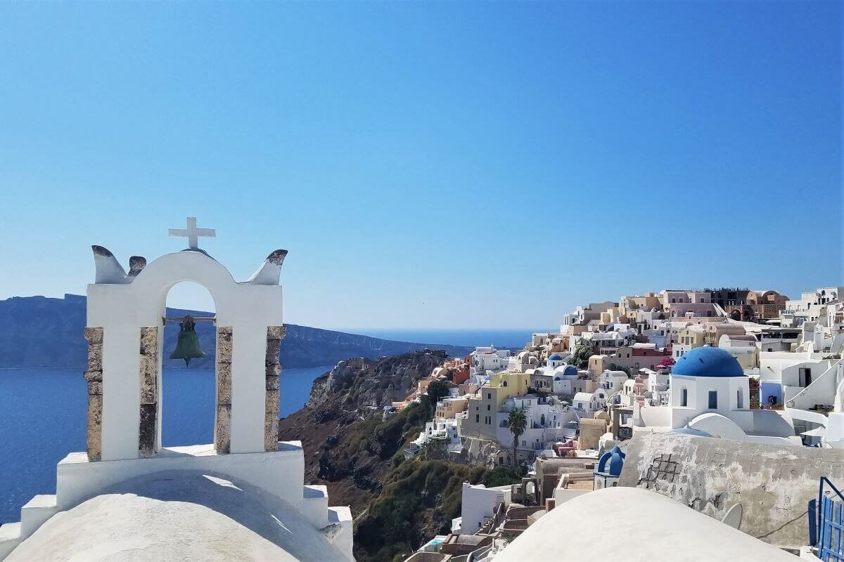 10 of the Best Things to Do in Oia Santorini, Greece — Harbors & Havens