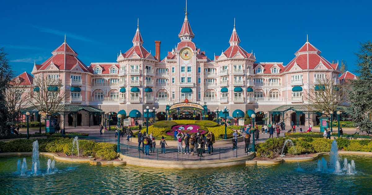 The Disneyland Paris Hotel II